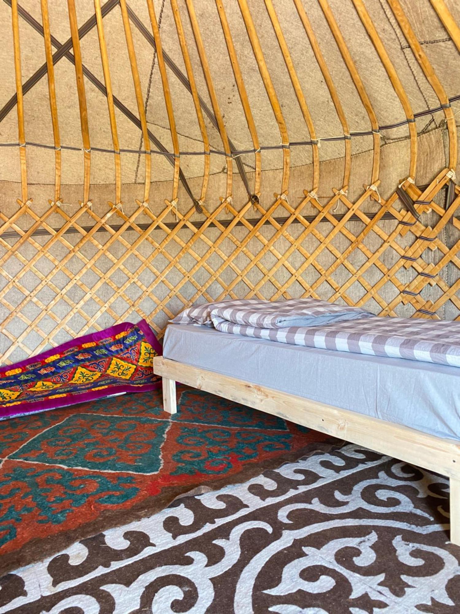 Yurt Camp Sonun Hotel Bokonbayevo Ngoại thất bức ảnh